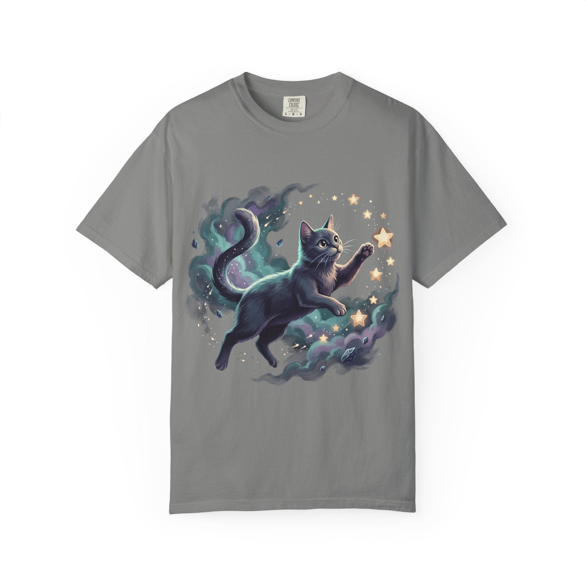 Unisex Garment-Dyed T-shirt/ Cat chasing stars
