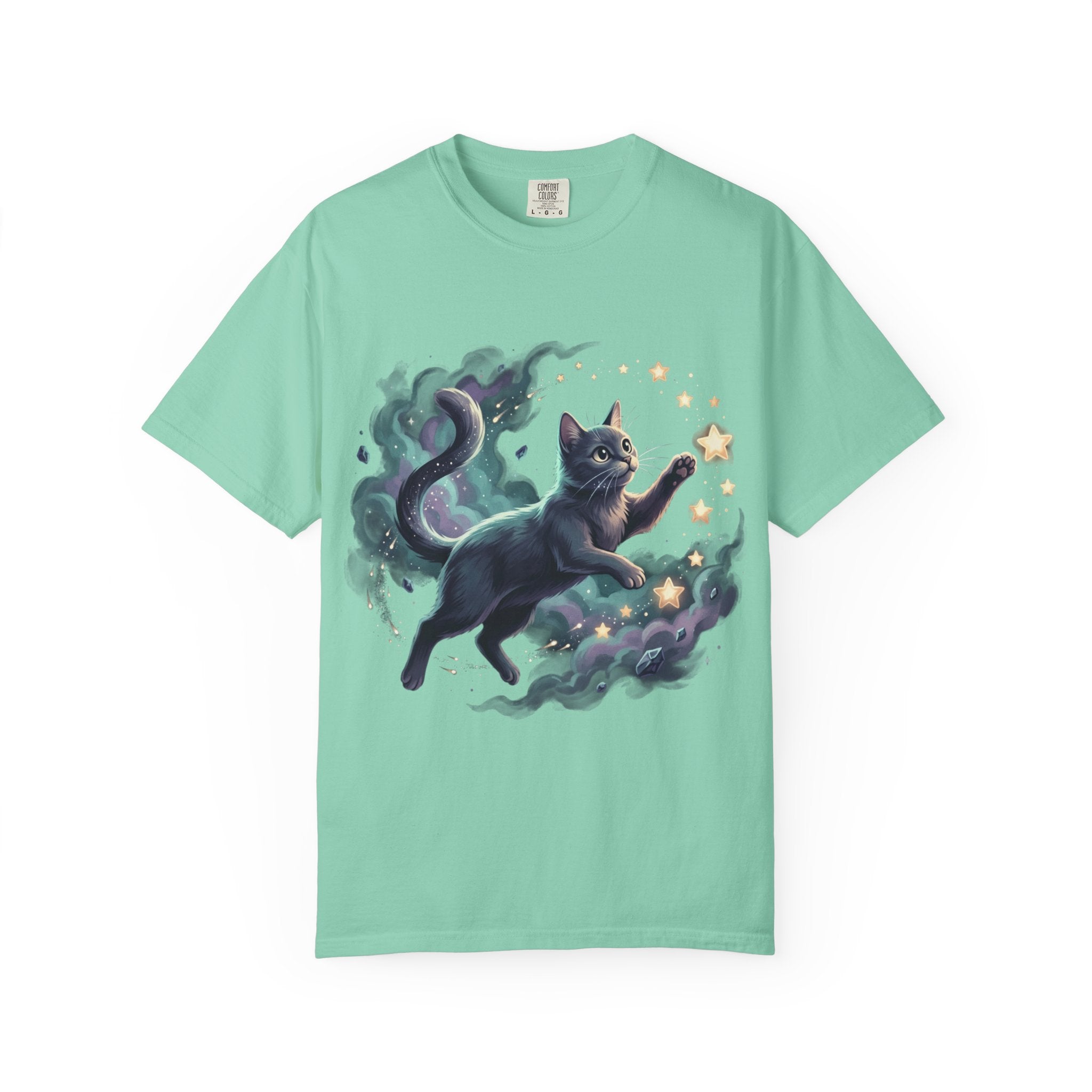 Unisex Garment-Dyed T-shirt/ Cat chasing stars
