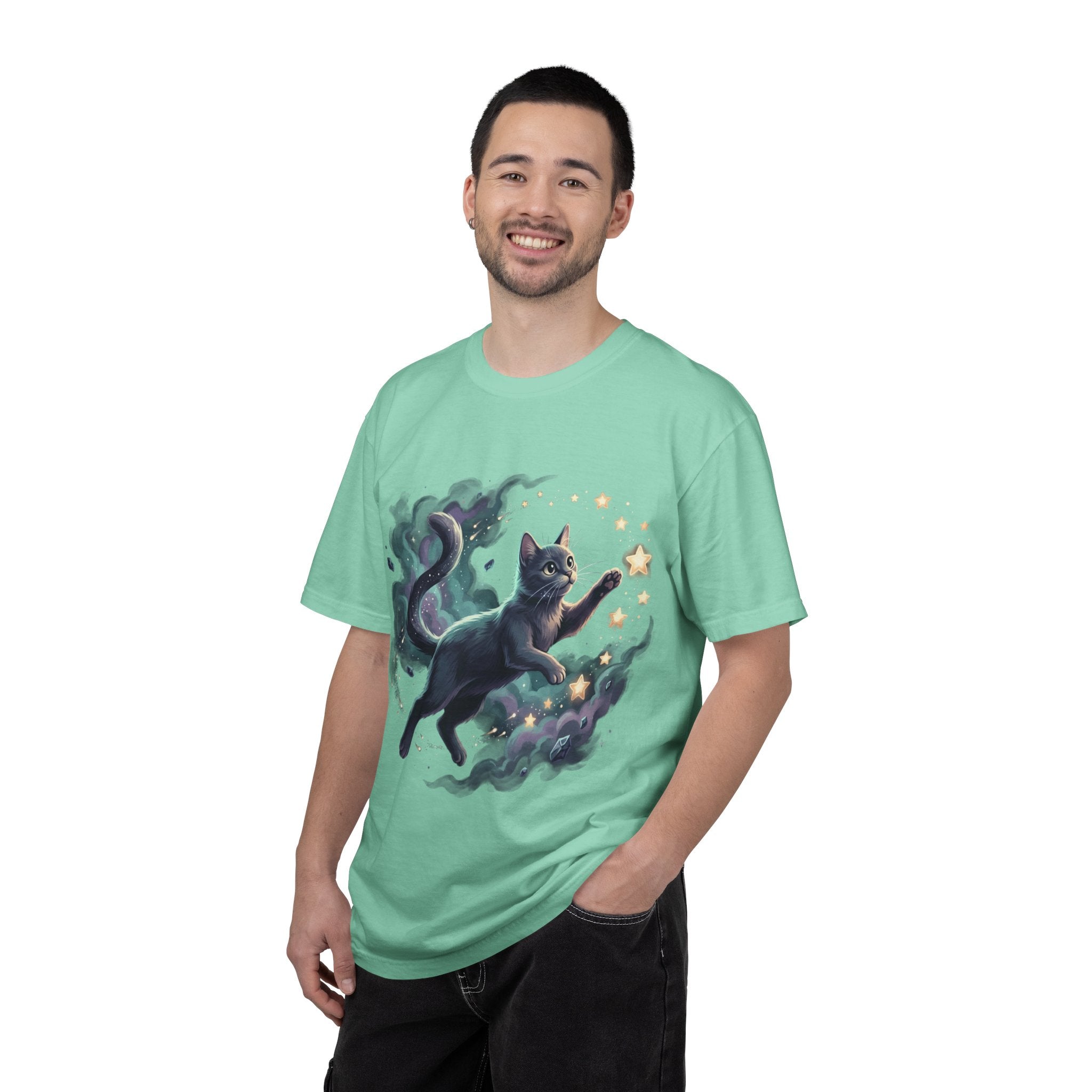 Unisex Garment-Dyed T-shirt/ Cat chasing stars